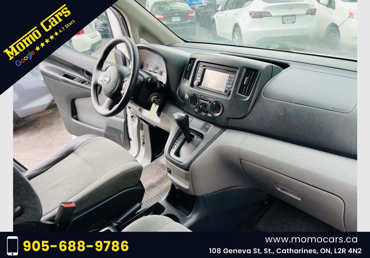 2015 Nissan NV200 SV Photo