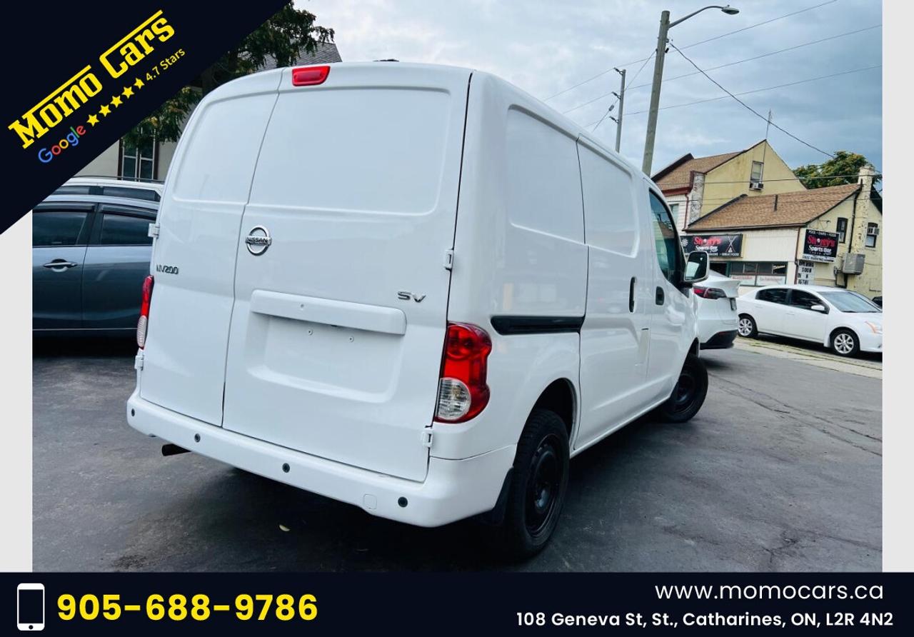 2015 Nissan NV200 SV Photo4