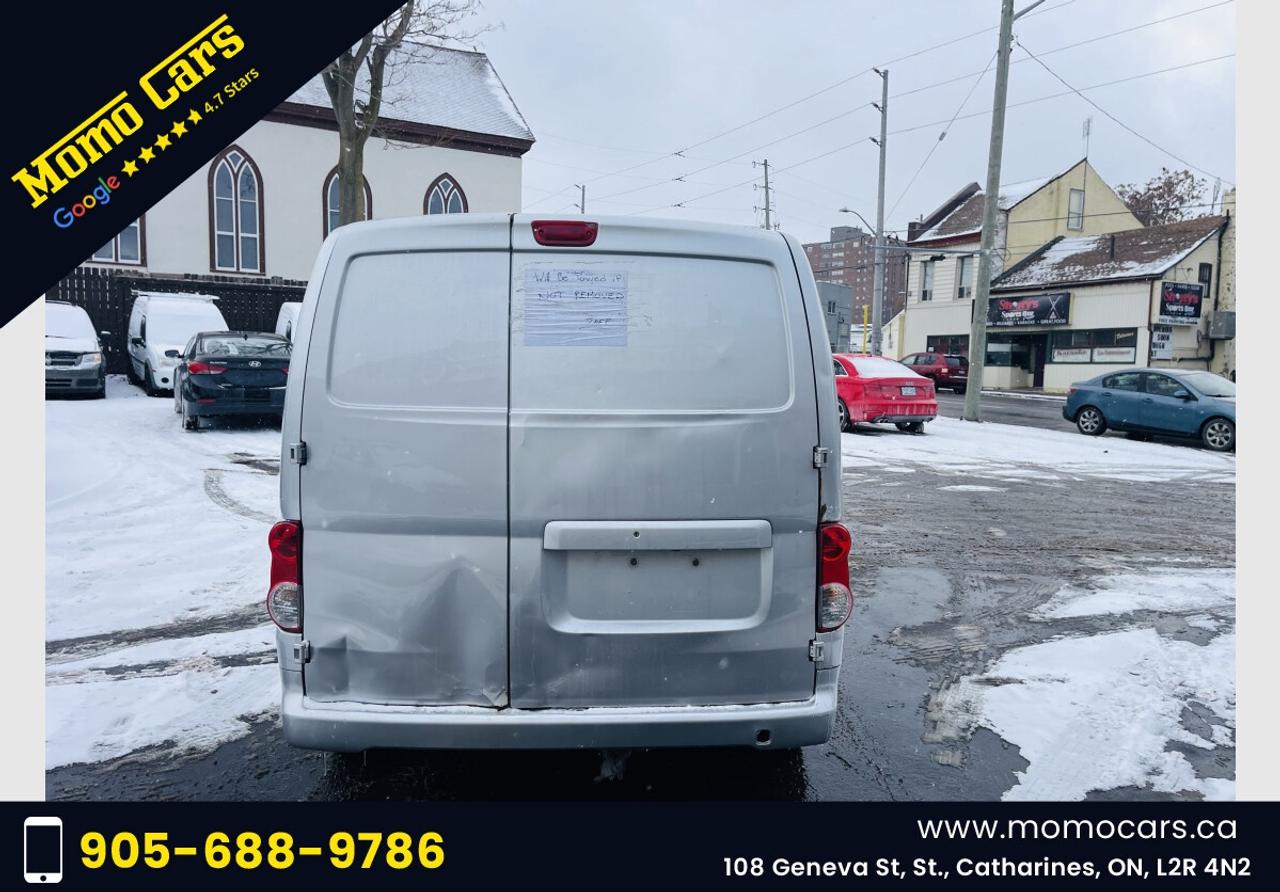 2013 Nissan NV200 S Photo