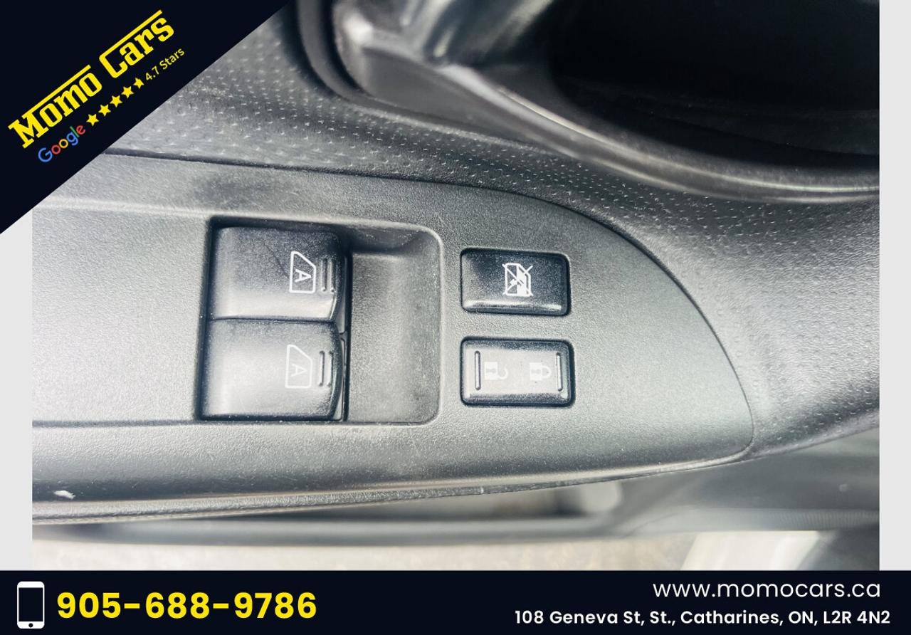 2017 Nissan NV200 S Photo