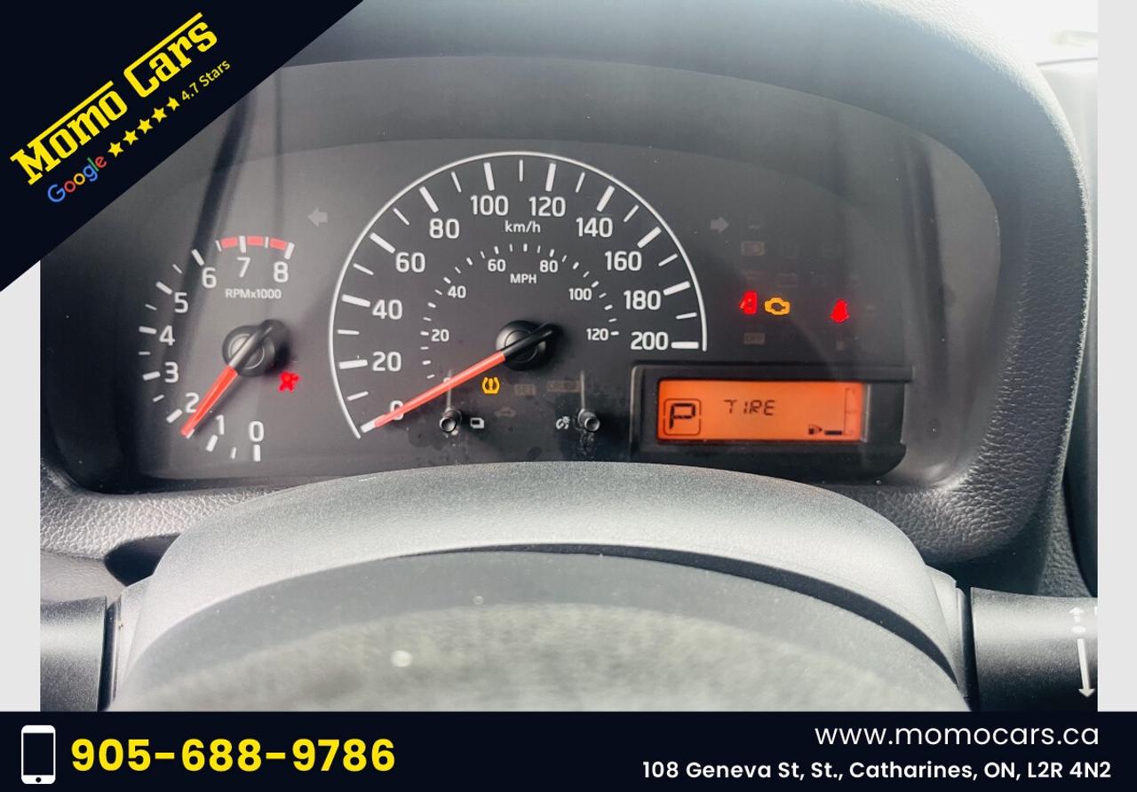 2017 Nissan NV200 S Photo