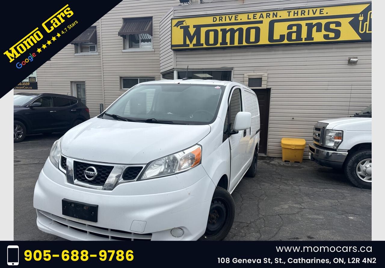 2015 Nissan NV200 SV Photo