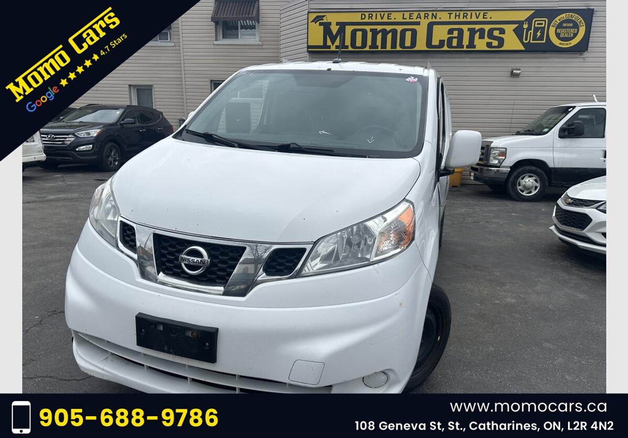 2015 Nissan NV200 SV Photo0
