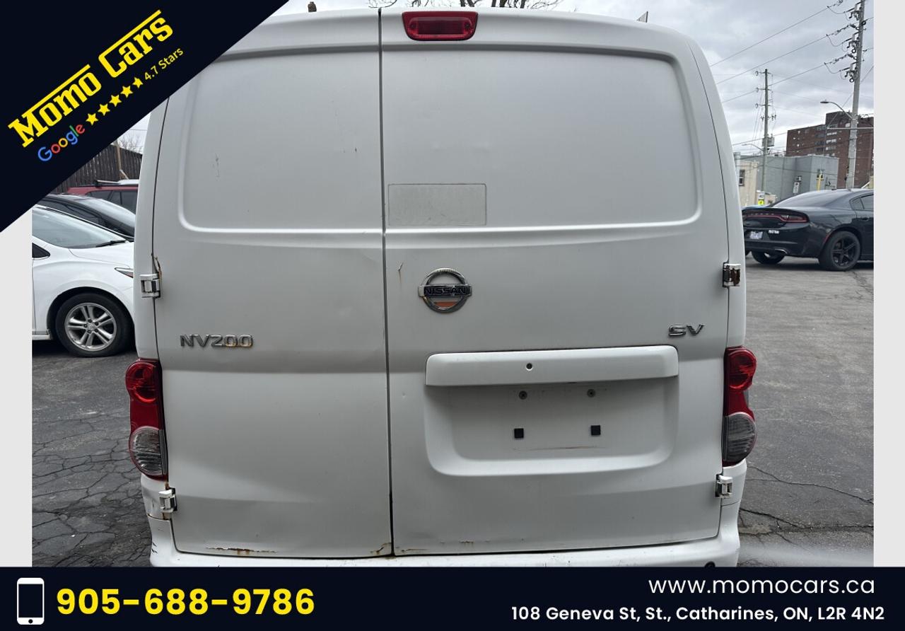 2015 Nissan NV200 SV Photo