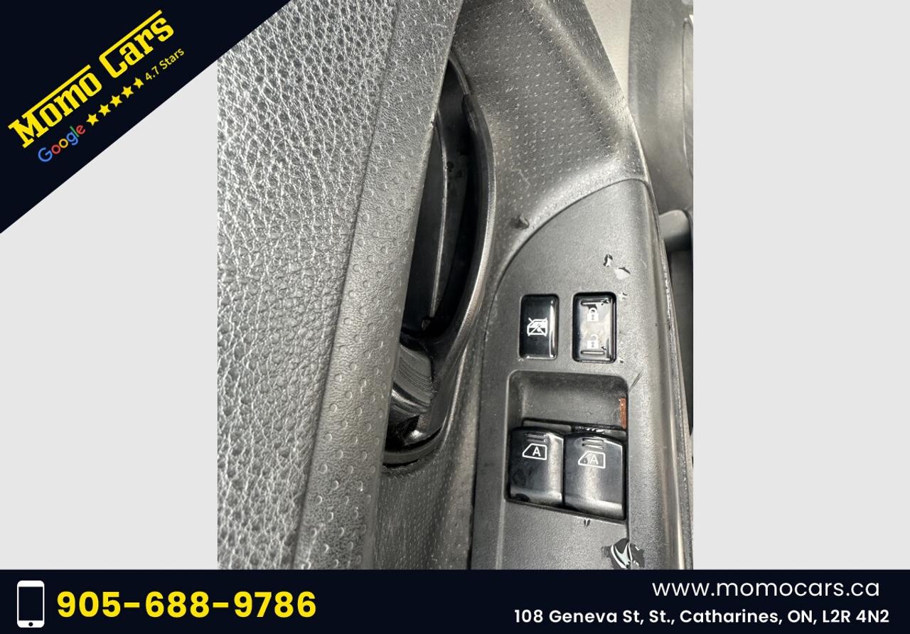 2015 Nissan NV200 SV Photo