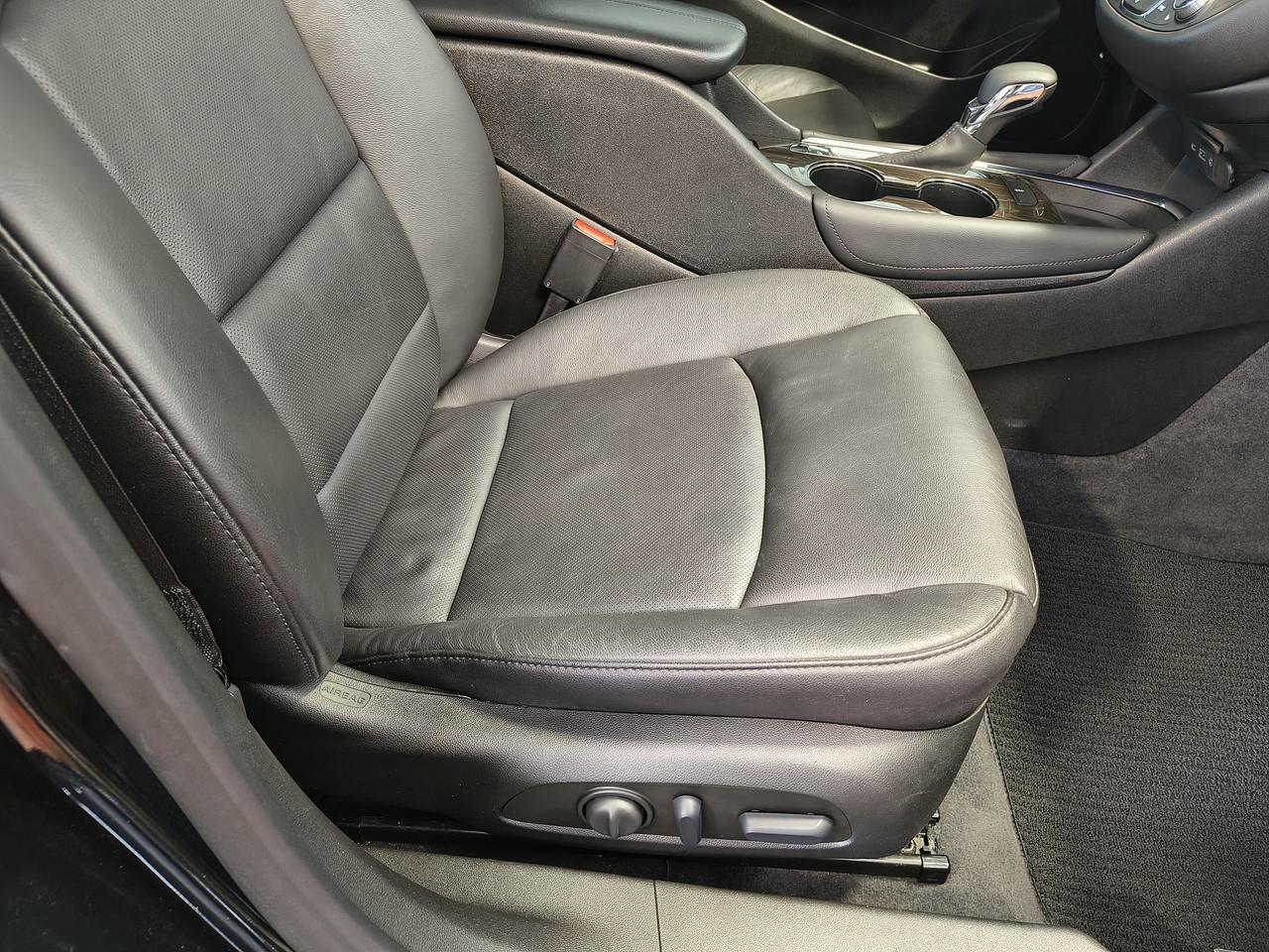 2023 Chevrolet Malibu 2LT Photo0