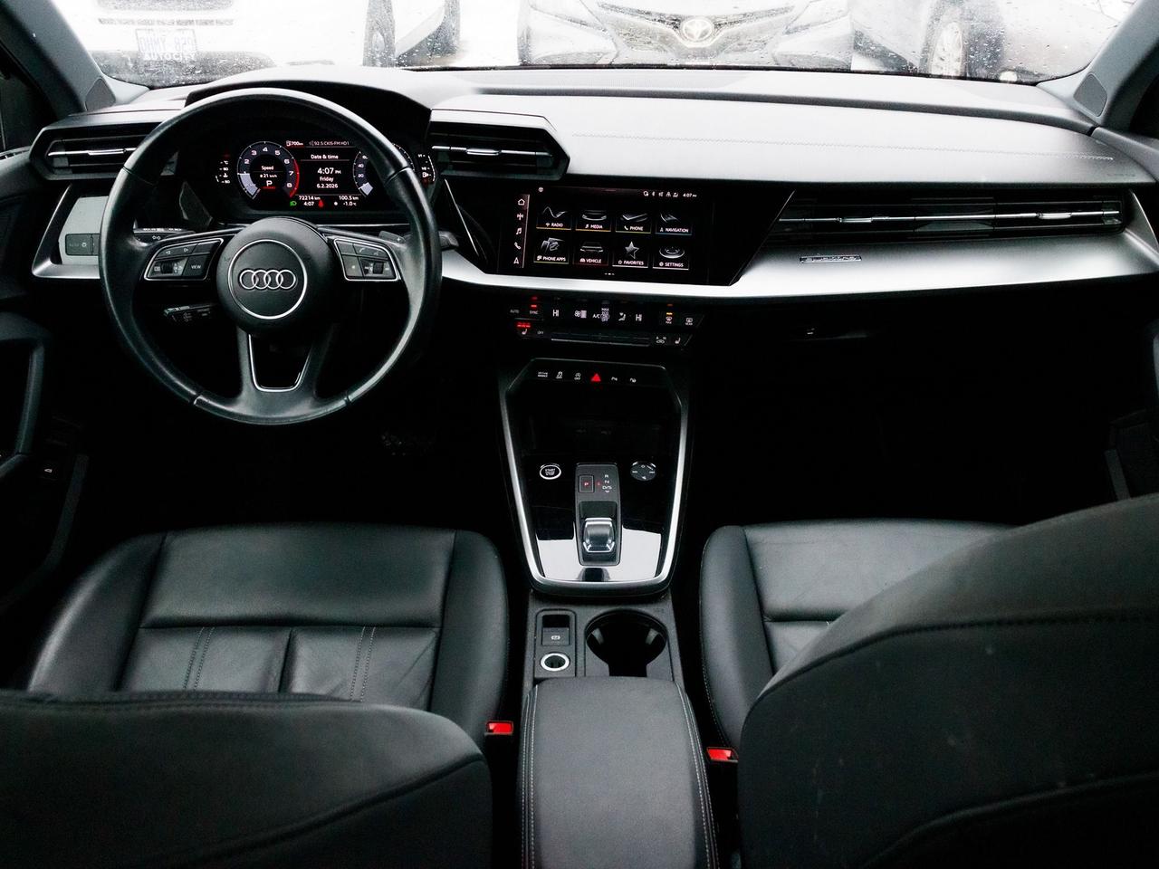2023 Audi A3 Komfort| CLEAN CARFAX| NO ACCIDENTS| Photo4