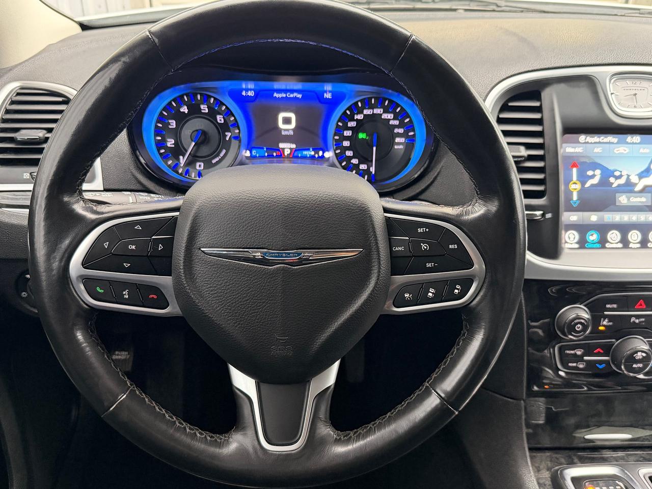 2021 Chrysler 300 300 TOURING L+SAFETY TEC+SPORT PKG+CLEAN CARFAX Photo14