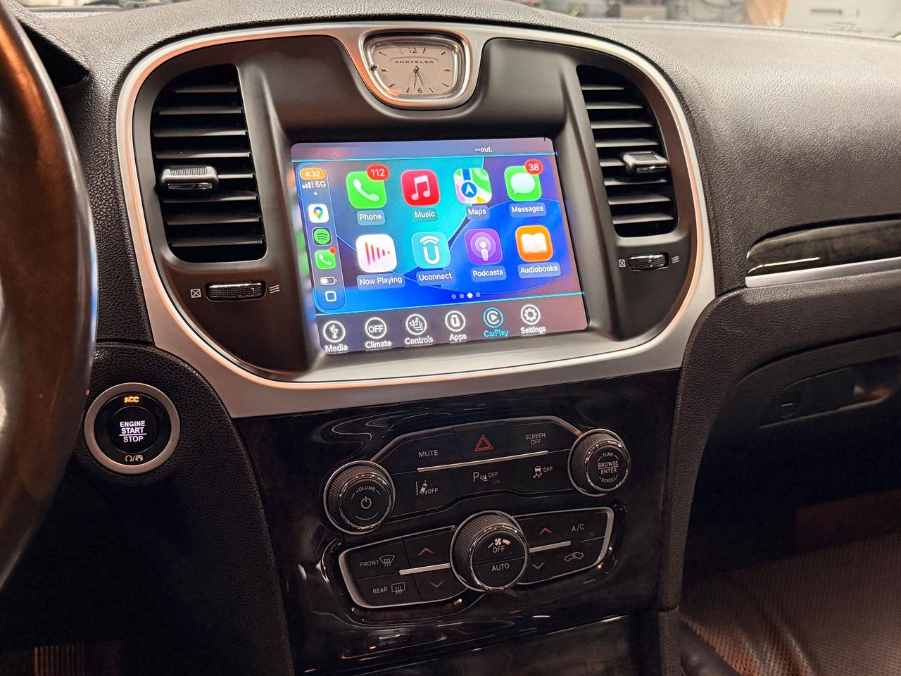 2021 Chrysler 300 300 TOURING L+SAFETY TEC+SPORT PKG+CLEAN CARFAX Photo80