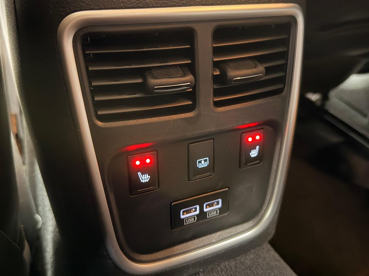 2021 Chrysler 300 300 TOURING L+SAFETY TEC+SPORT PKG+CLEAN CARFAX Photo40