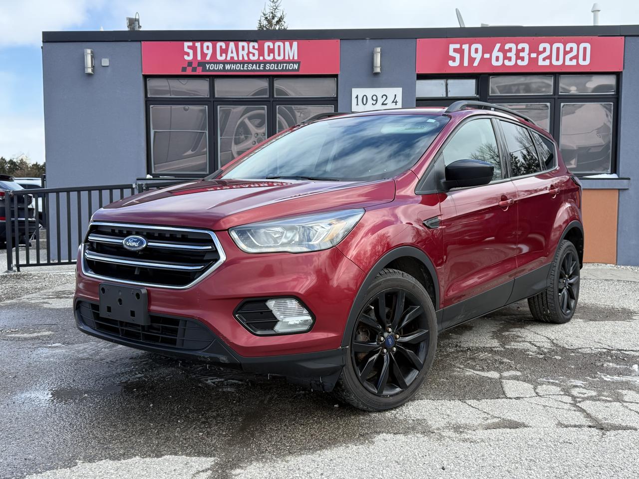2017 Ford Escape SE | Backup Camera | Heated Seats | Bluetooth - Photo #1