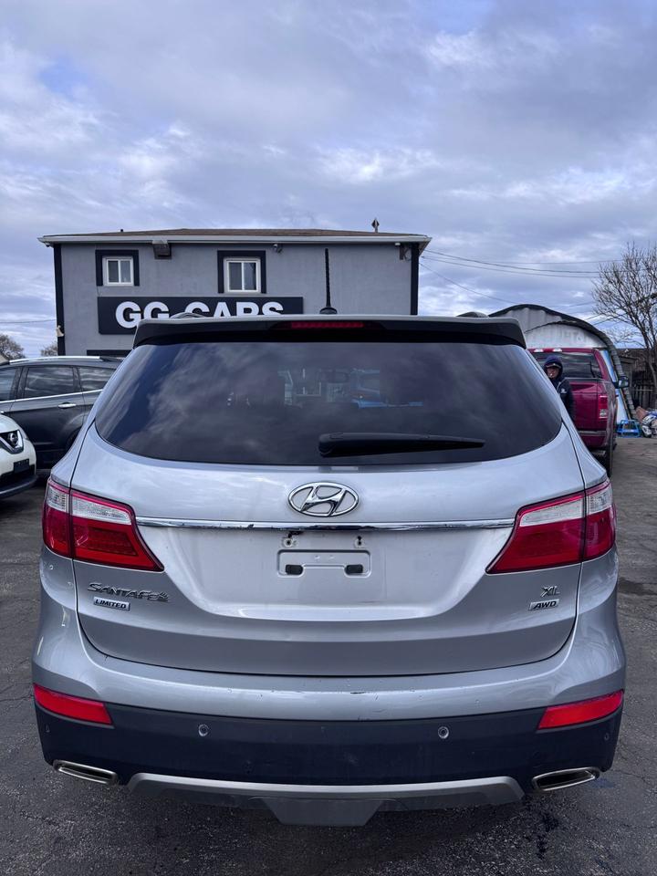 2016 Hyundai Santa Fe XL LIMITED AWD 4dr 3.3L Photo