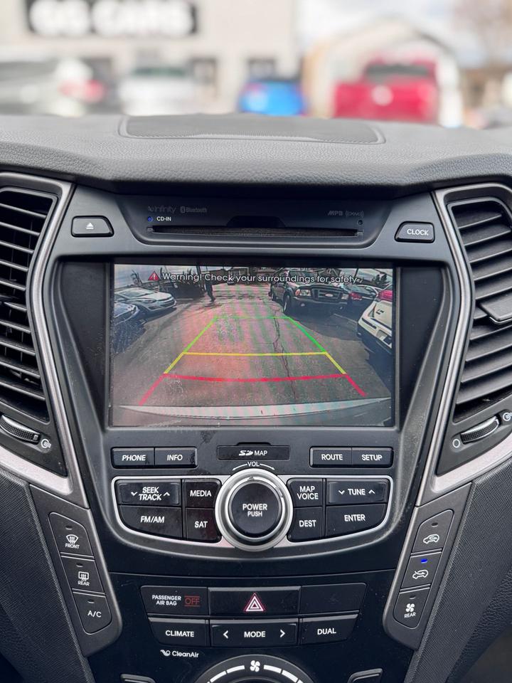 2016 Hyundai Santa Fe XL LIMITED AWD 4dr 3.3L Photo