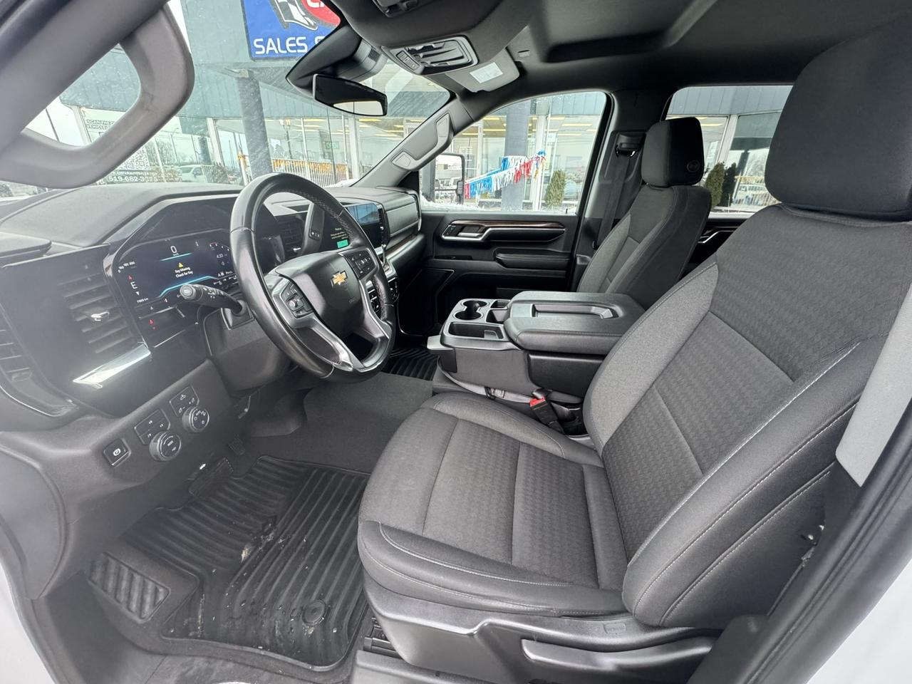 2024 Chevrolet Silverado 3500 4WD Crew Cab 159" LT Photo