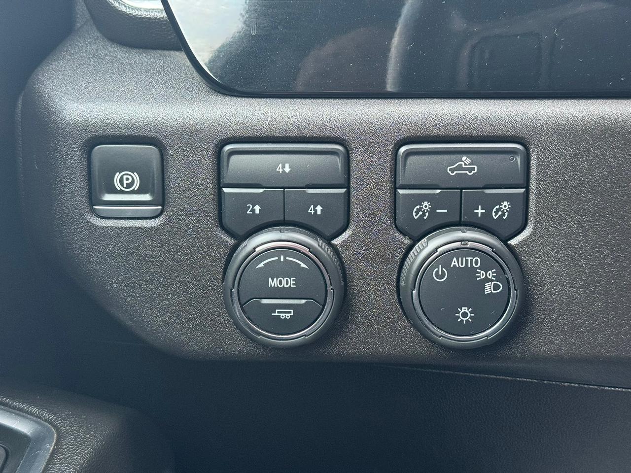 2024 Chevrolet Silverado 3500 4WD Crew Cab 159" LT Photo