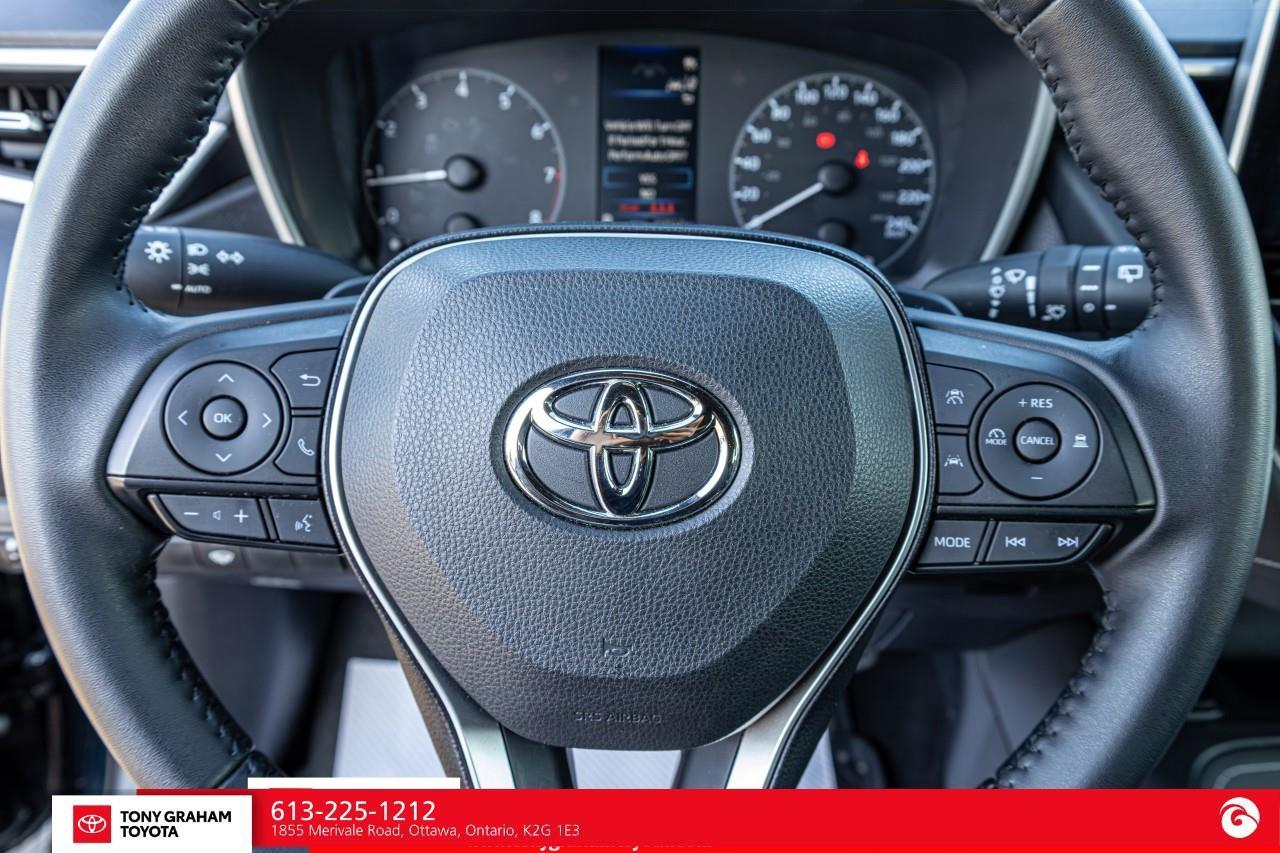 2025 Toyota Corolla Hatchback Photo