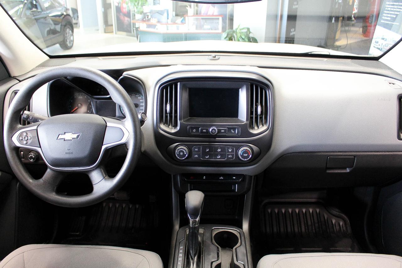 2022 Chevrolet Colorado WT 4X4 - CLOTH UPHOLSTERY - APPLE CARPLAY AND ANDROID AUTO Photo