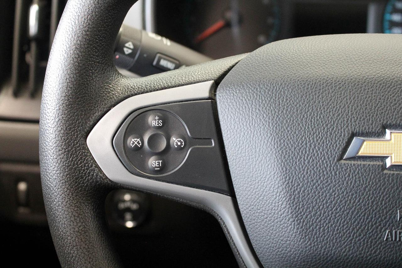 2022 Chevrolet Colorado WT 4X4 - CLOTH UPHOLSTERY - APPLE CARPLAY AND ANDROID AUTO Photo