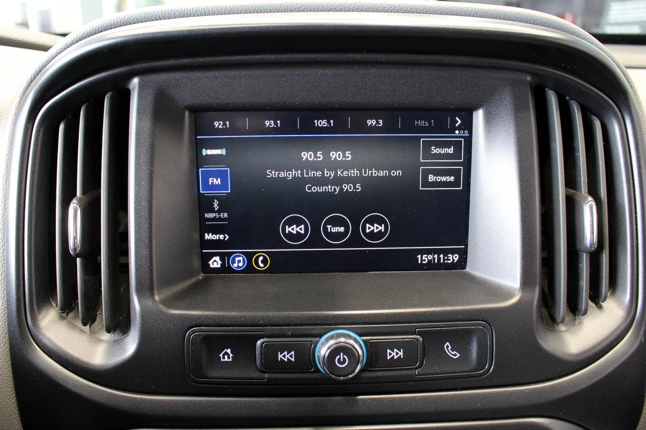 2022 Chevrolet Colorado WT 4X4 - CLOTH UPHOLSTERY - APPLE CARPLAY AND ANDROID AUTO Photo