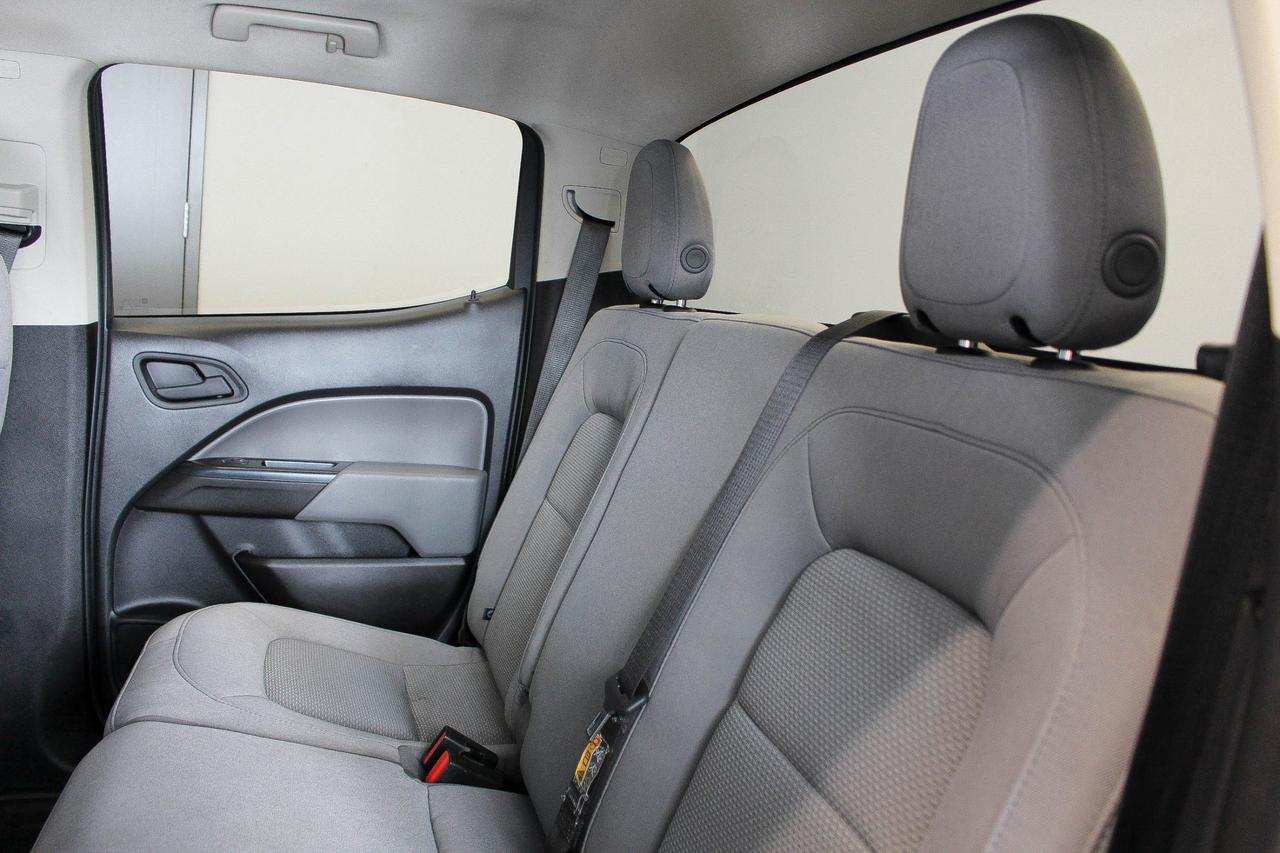 2022 Chevrolet Colorado WT 4X4 - CLOTH UPHOLSTERY - APPLE CARPLAY AND ANDROID AUTO Photo