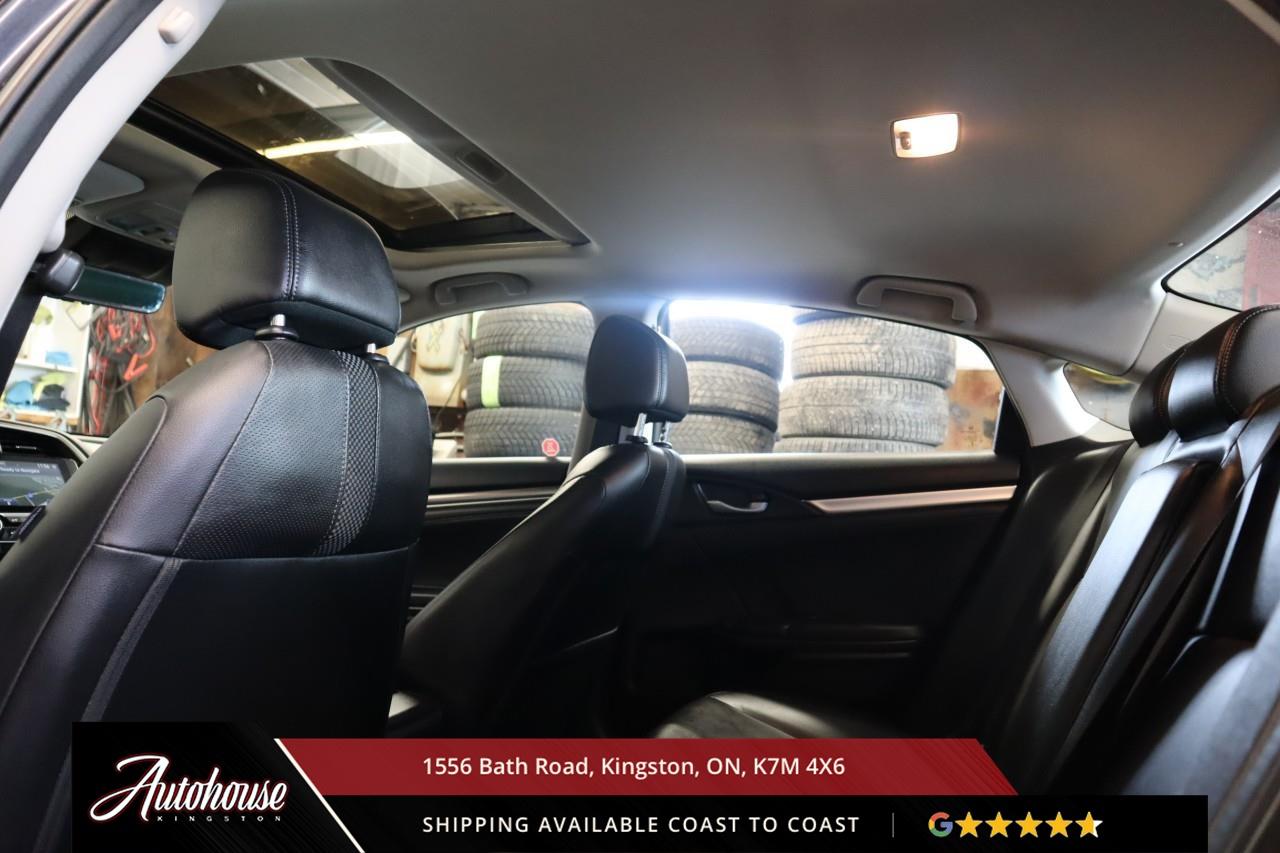 2020 Honda Civic Touring NAVIGATION - MOONROOF Photo