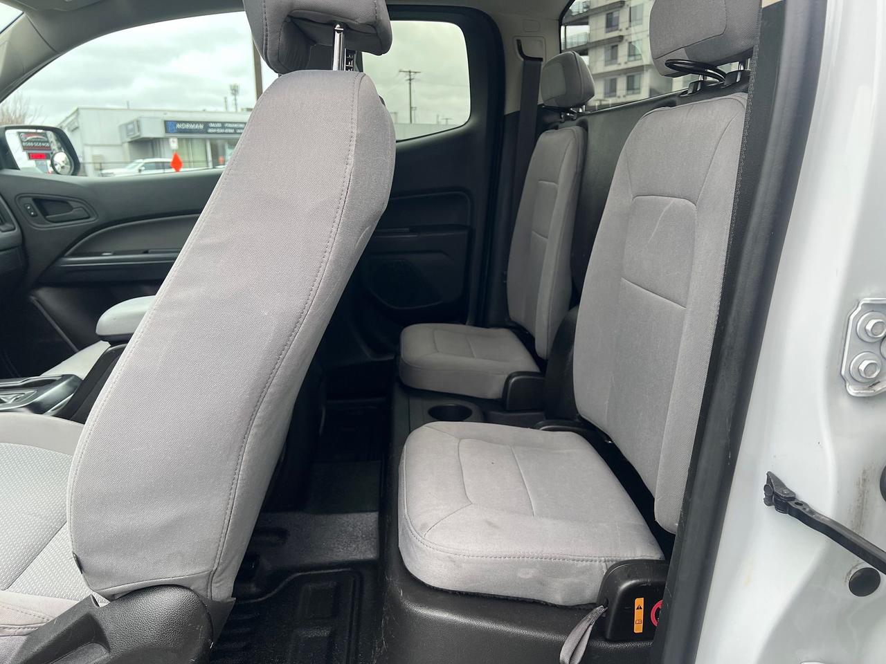 2016 Chevrolet Colorado 2WD WT Photo12