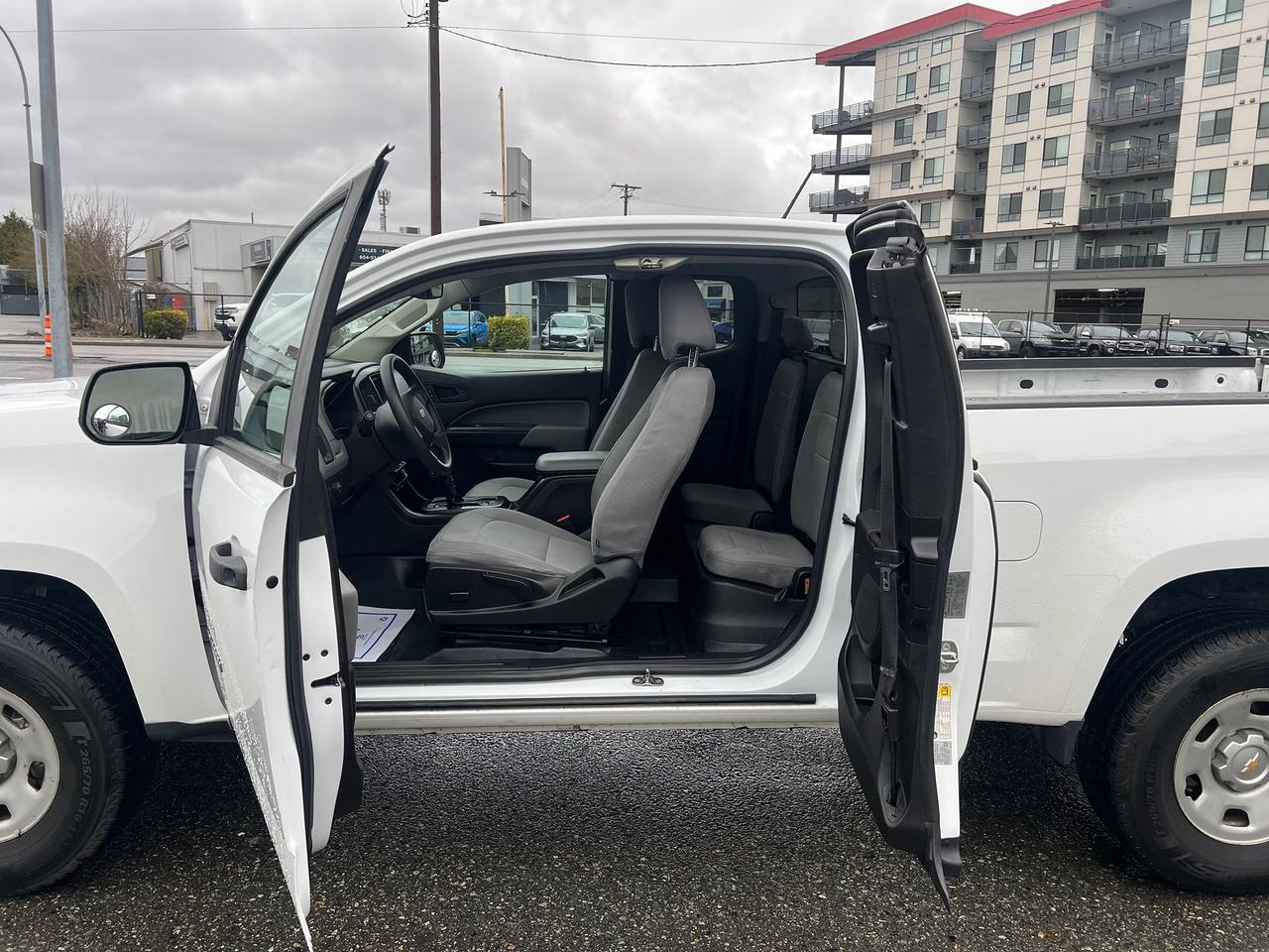 2016 Chevrolet Colorado 2WD WT Photo14