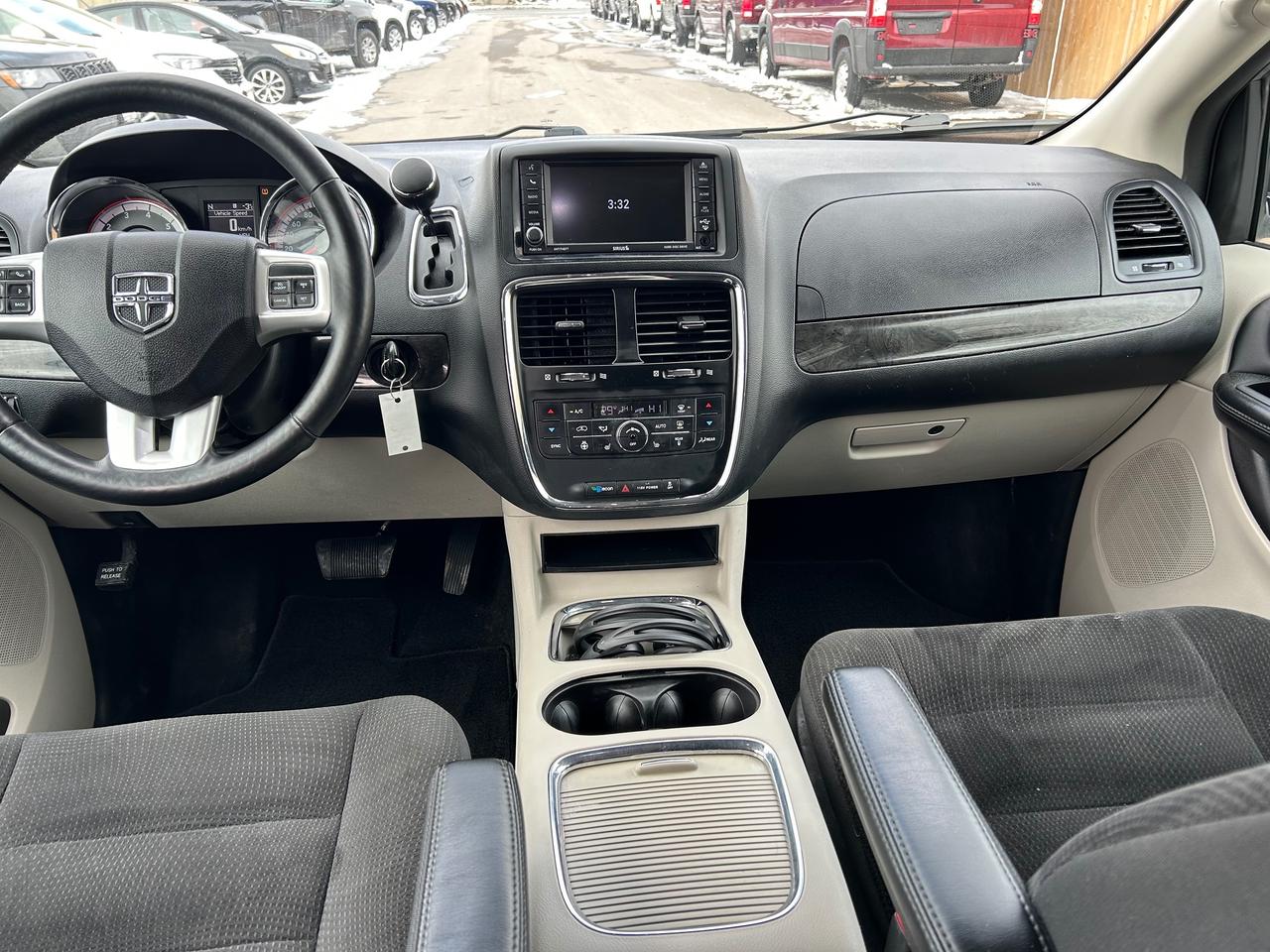 2019 Dodge Grand Caravan Crew Photo
