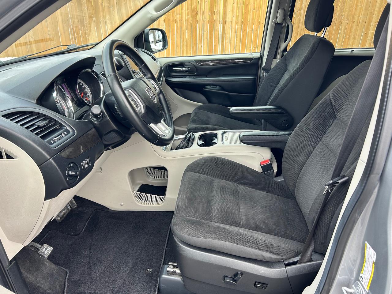 2019 Dodge Grand Caravan Crew Photo