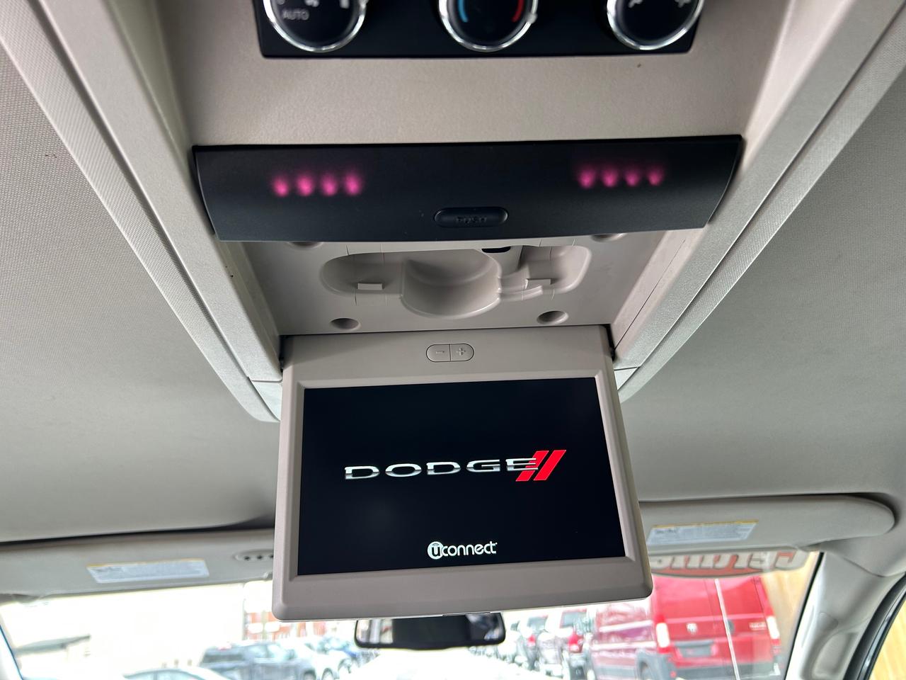 2019 Dodge Grand Caravan Crew Photo