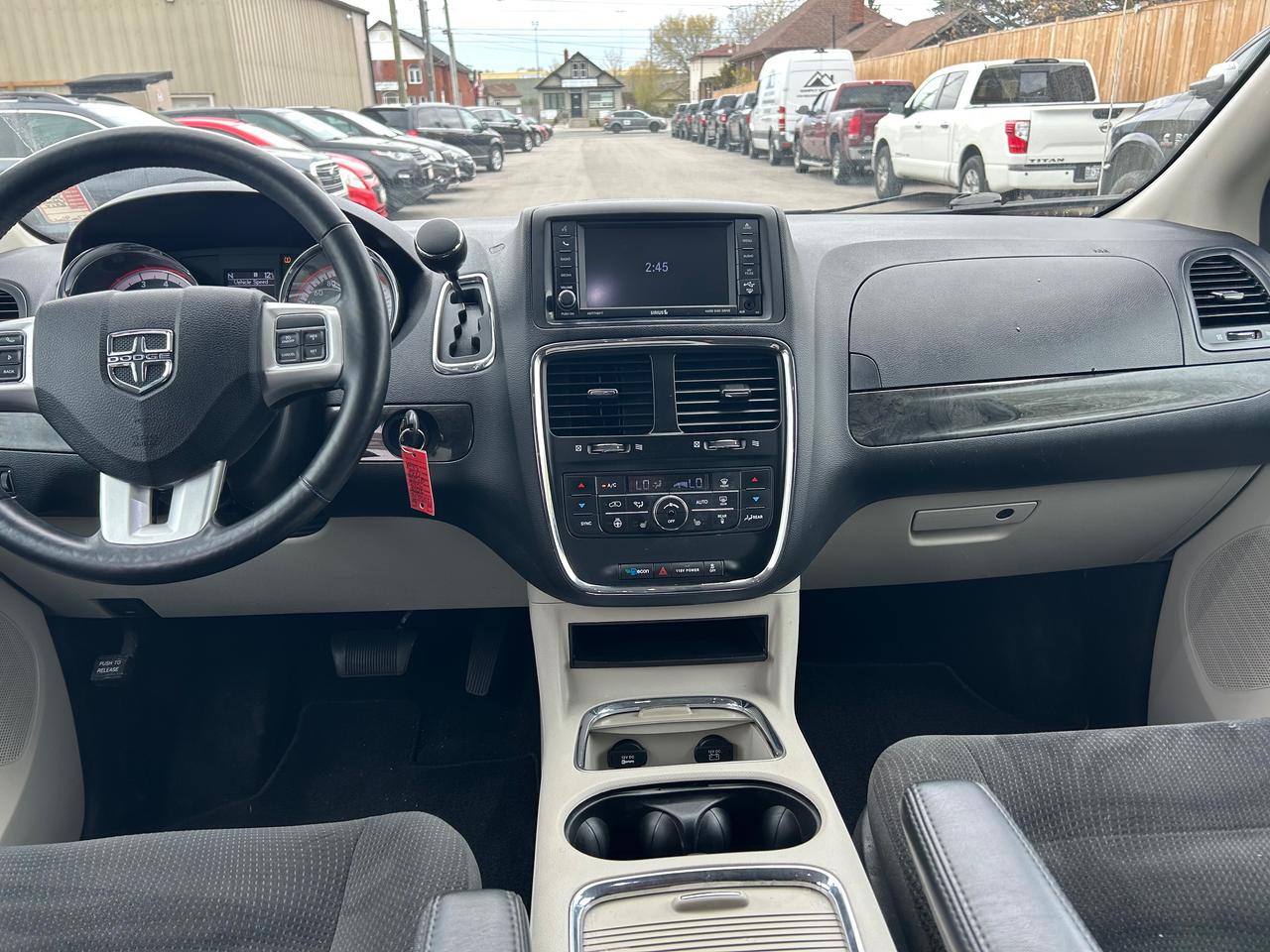 2019 Dodge Grand Caravan Crew Photo