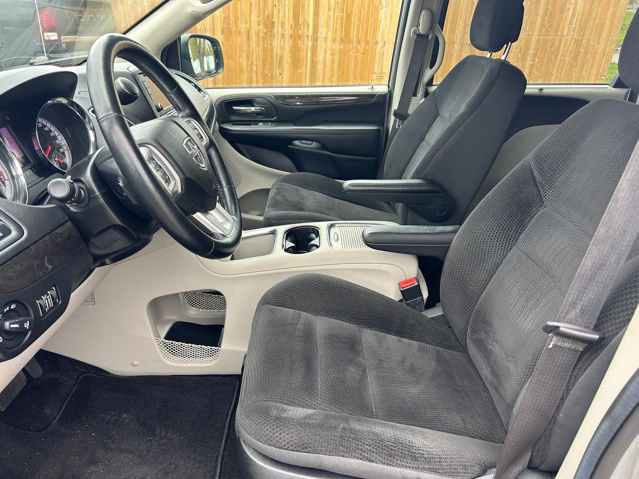 2019 Dodge Grand Caravan Crew Photo