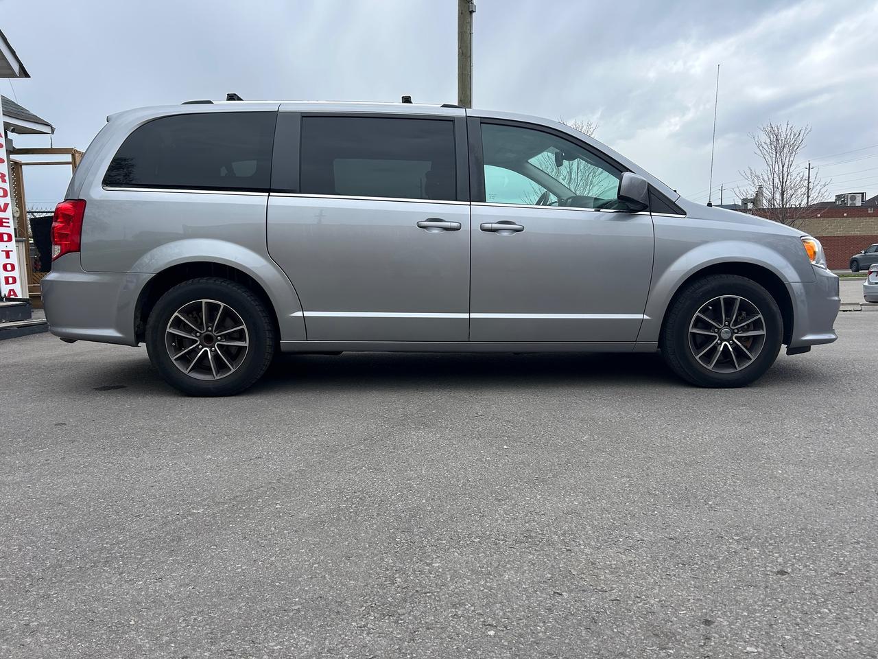 2019 Dodge Grand Caravan Crew Photo