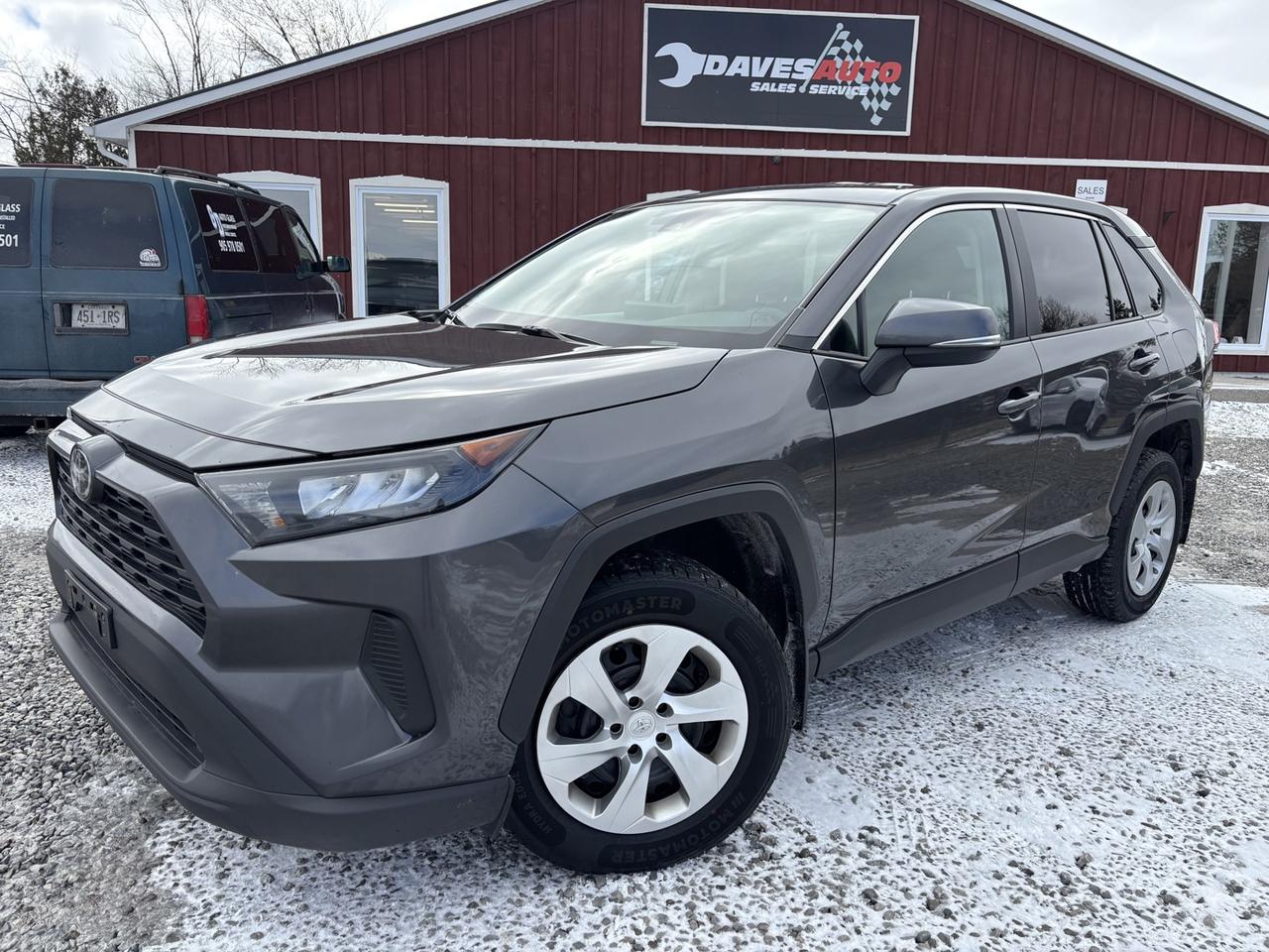 2023 Toyota RAV4 LE Photo