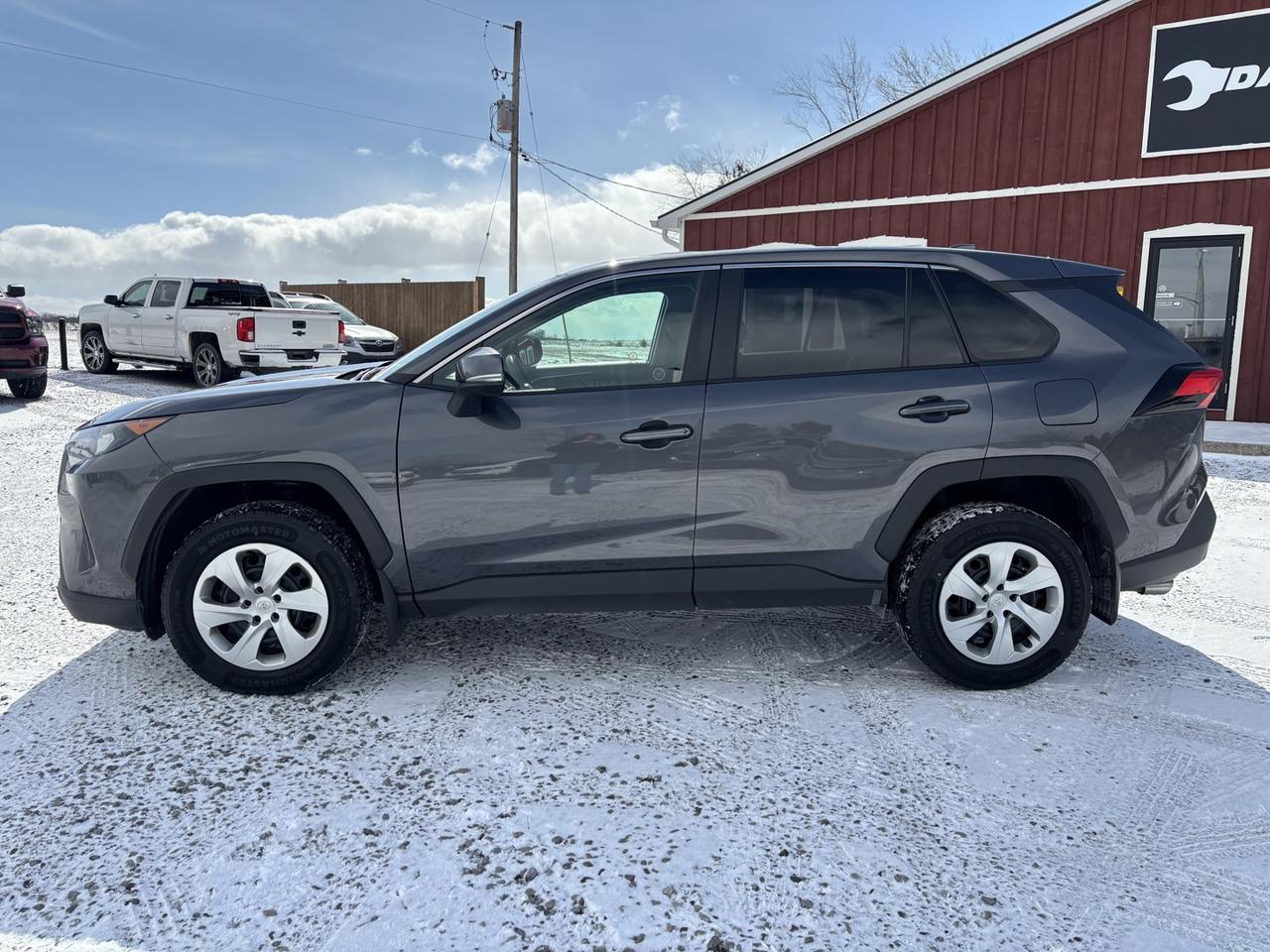 2023 Toyota RAV4 LE Photo