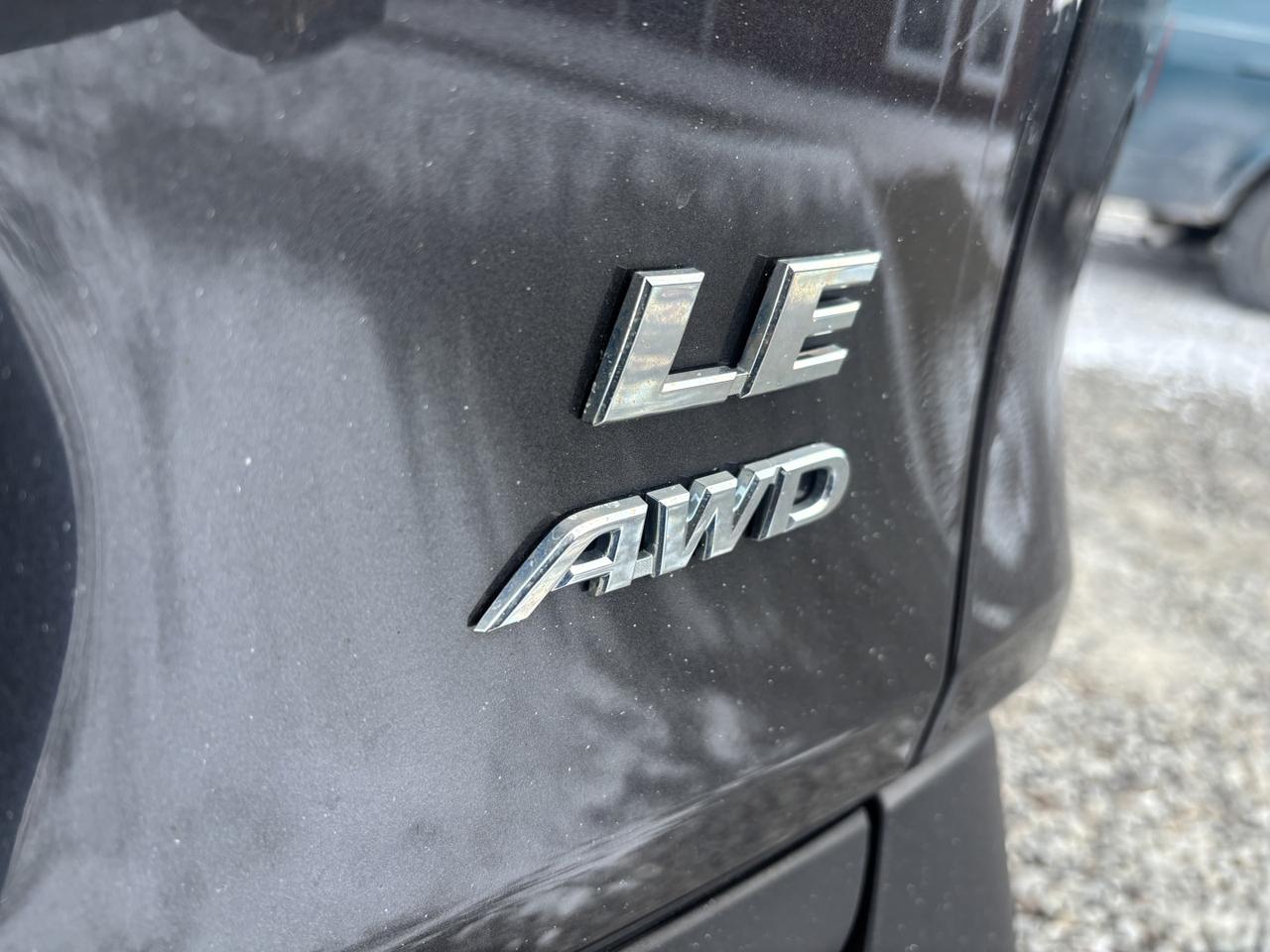 2023 Toyota RAV4 LE Photo