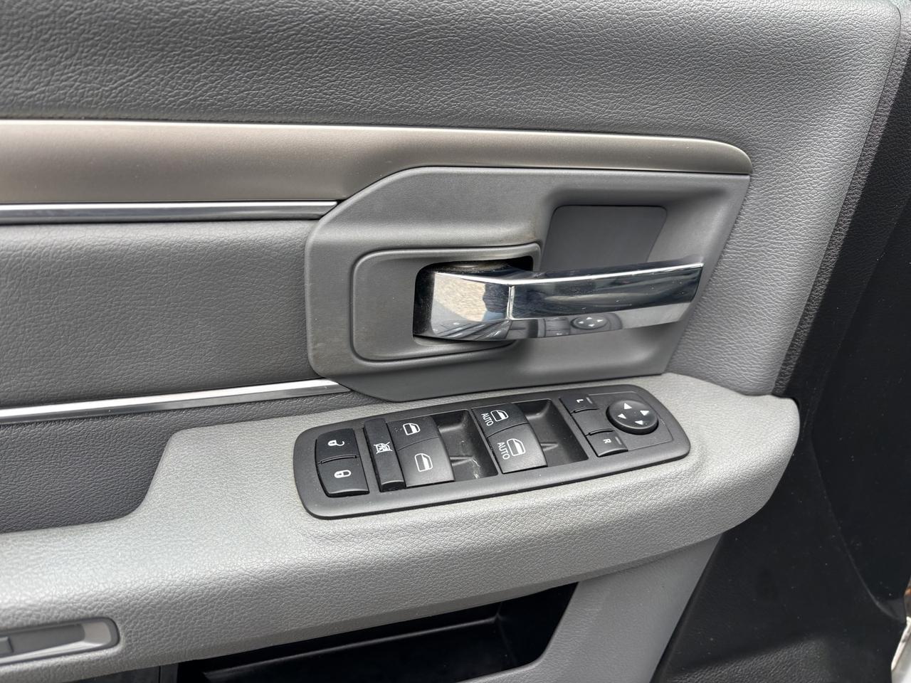 2019 RAM 1500 Classic TRADESMAN Photo