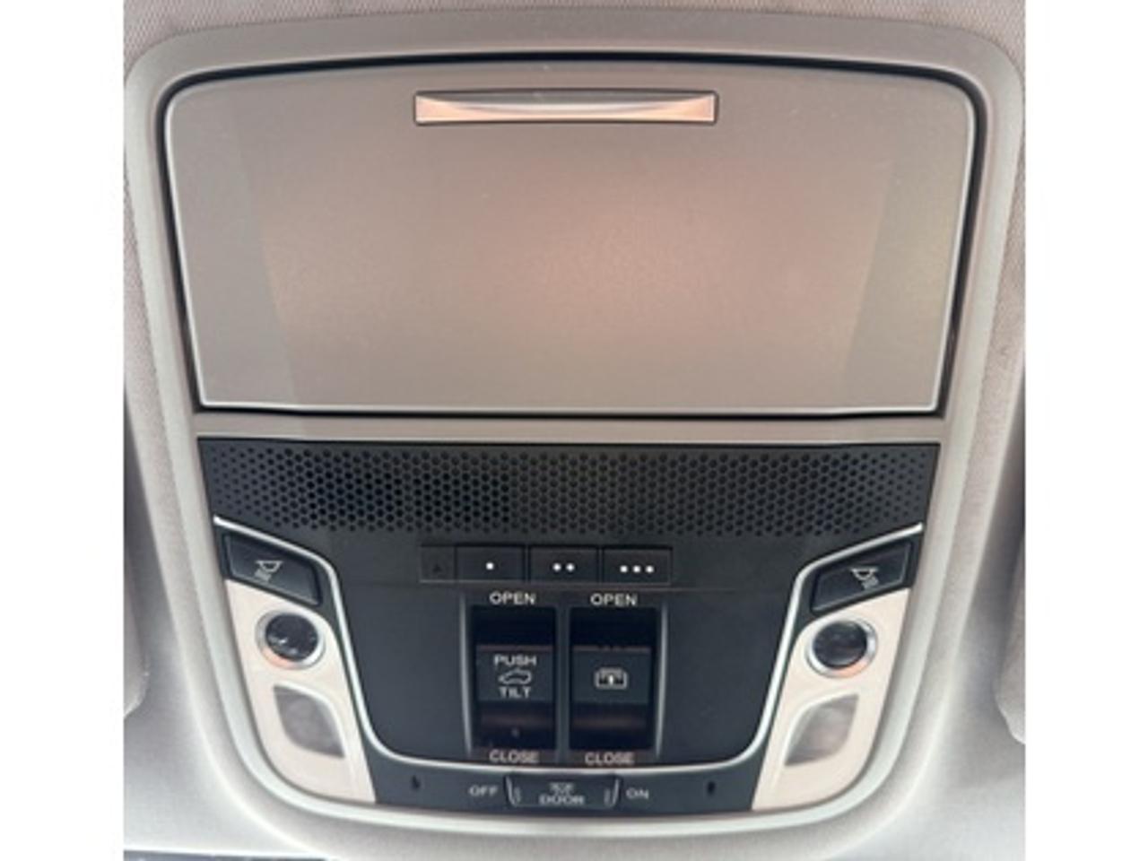 2019 Honda CR-V Touring AWD Photo