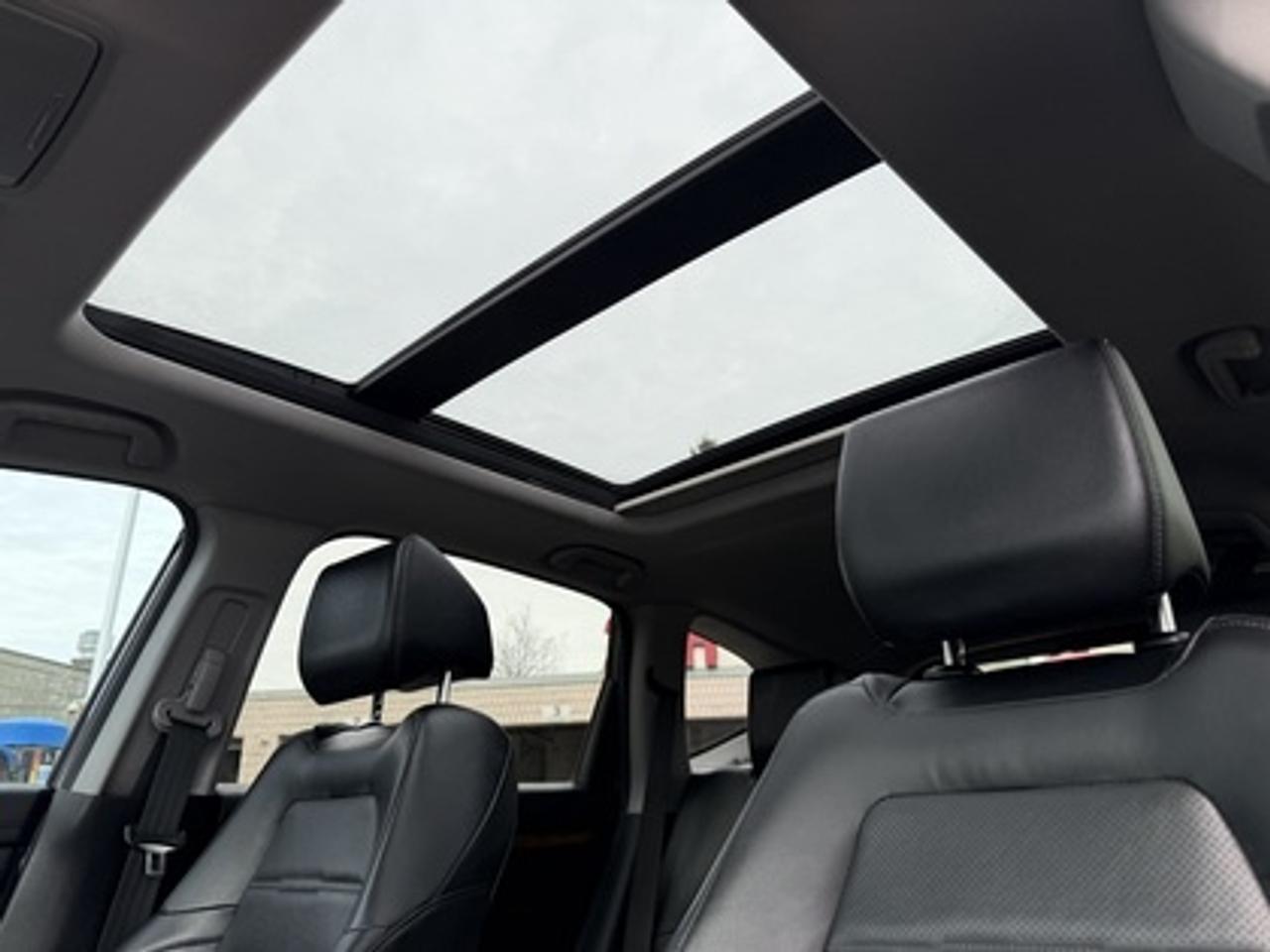 2019 Honda CR-V Touring AWD Photo