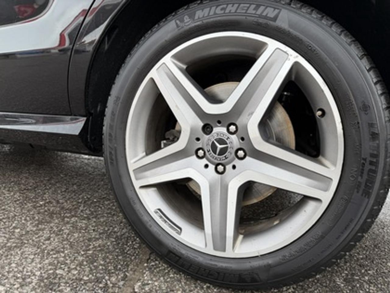 2019 Mercedes-Benz GLE GLE 400 4MATIC SUV Photo