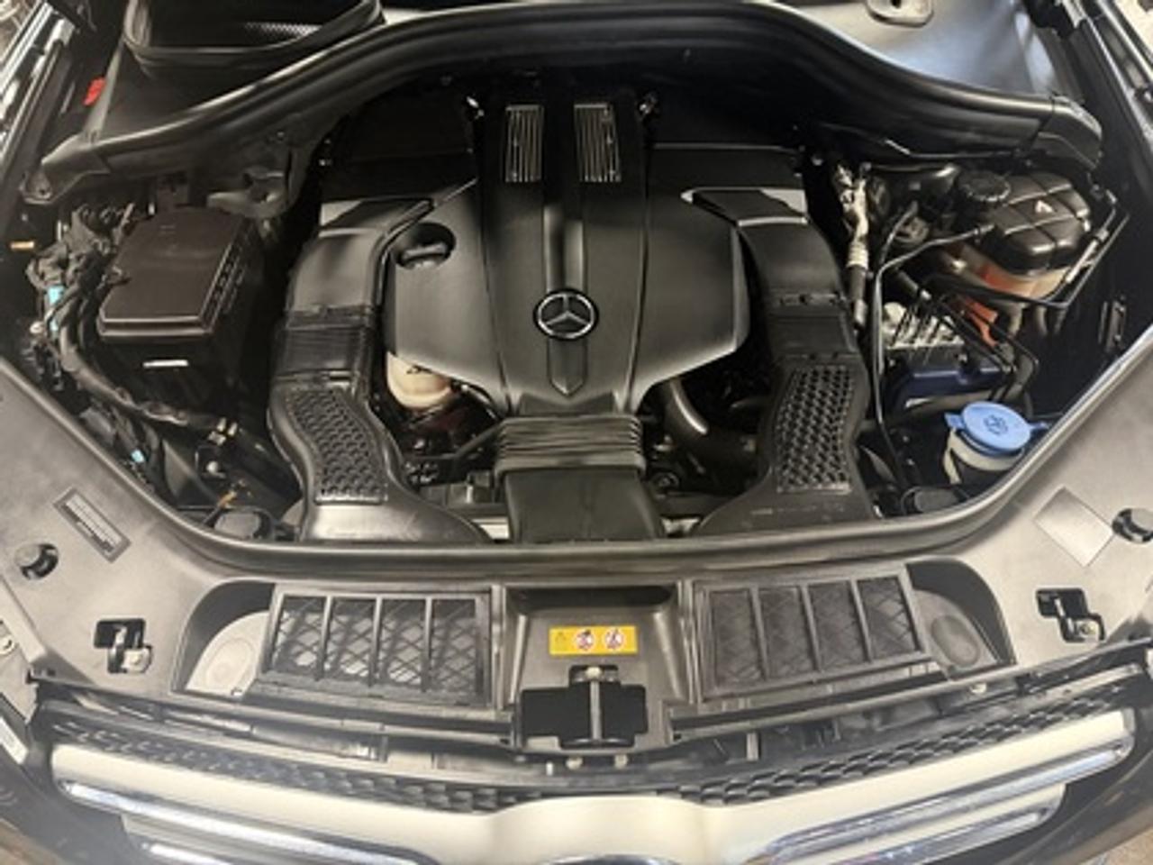 2019 Mercedes-Benz GLE GLE 400 4MATIC SUV Photo