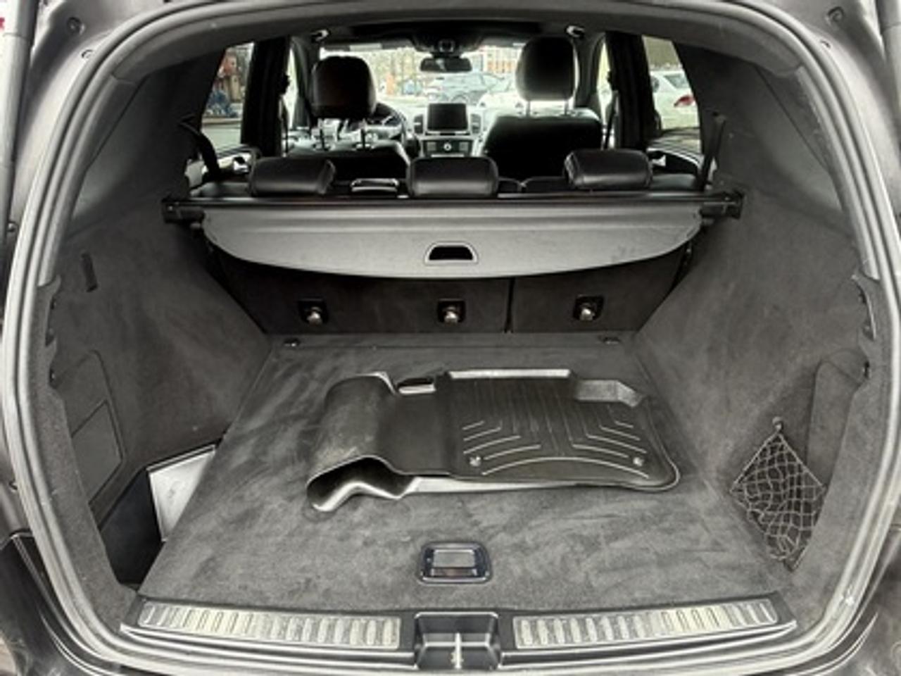 2019 Mercedes-Benz GLE GLE 400 4MATIC SUV Photo