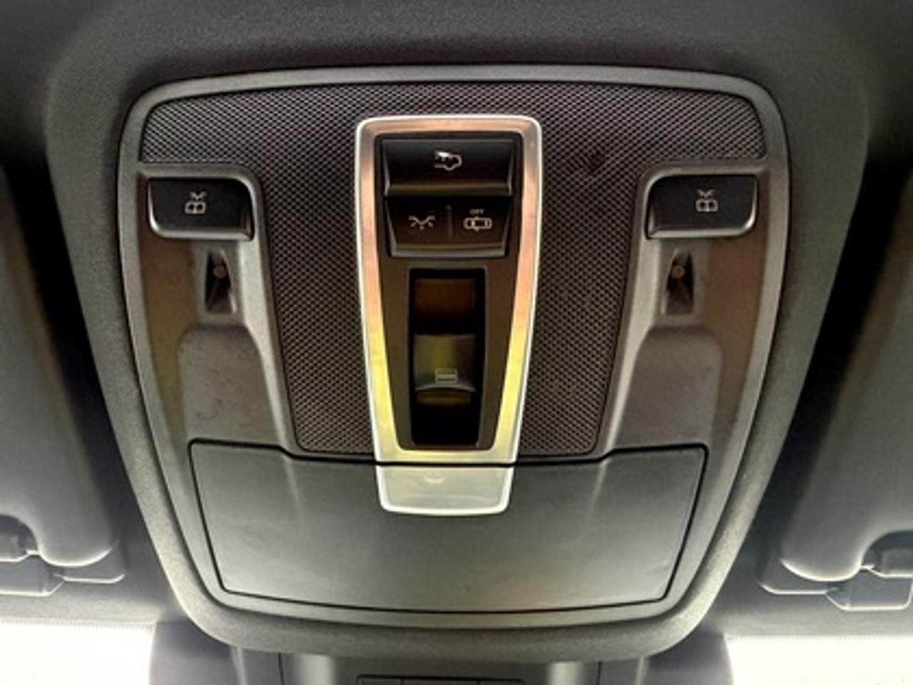 2019 Mercedes-Benz GLE GLE 400 4MATIC SUV Photo