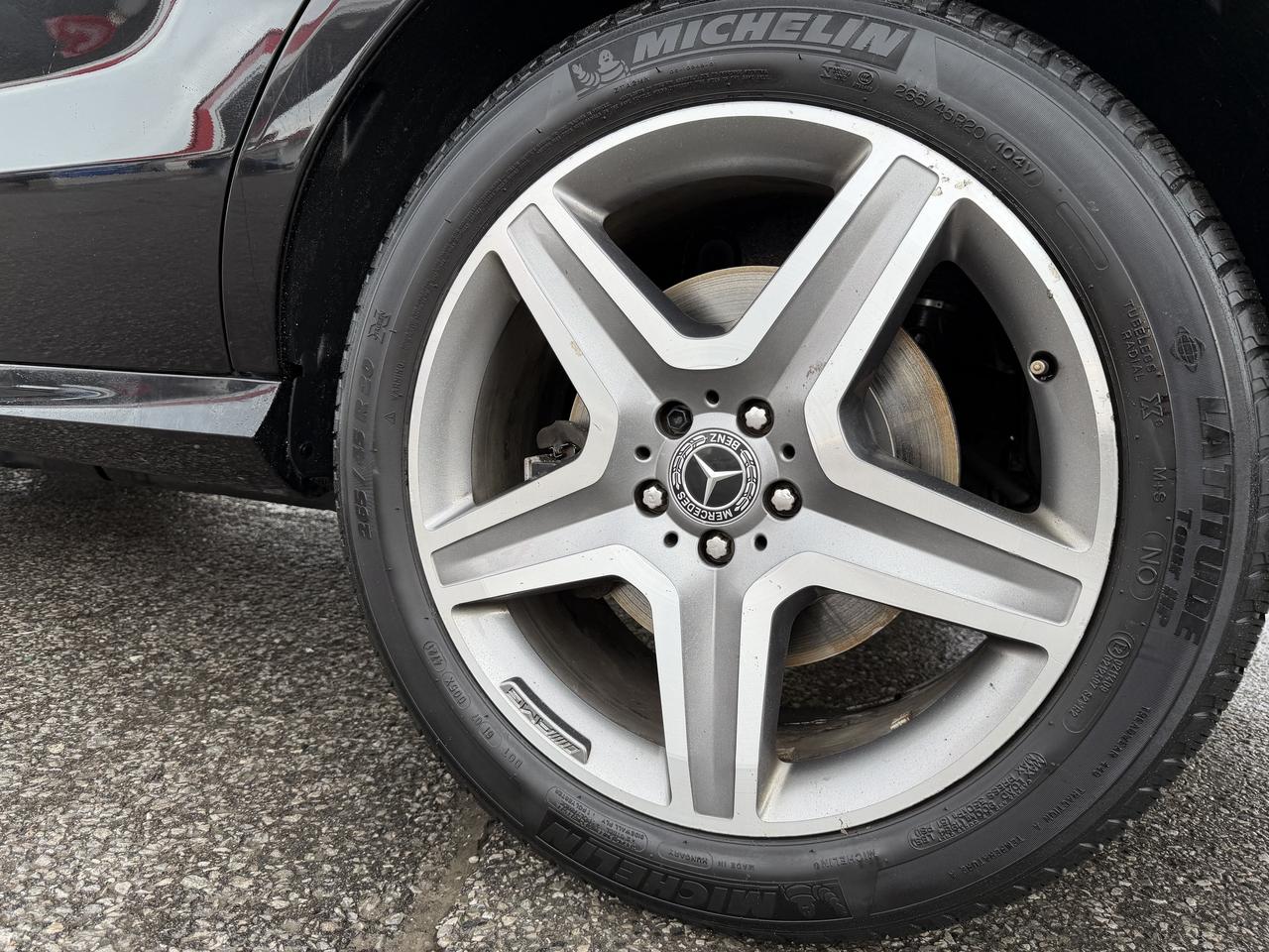 2019 Mercedes-Benz GLE GLE 400 4MATIC SUV Photo