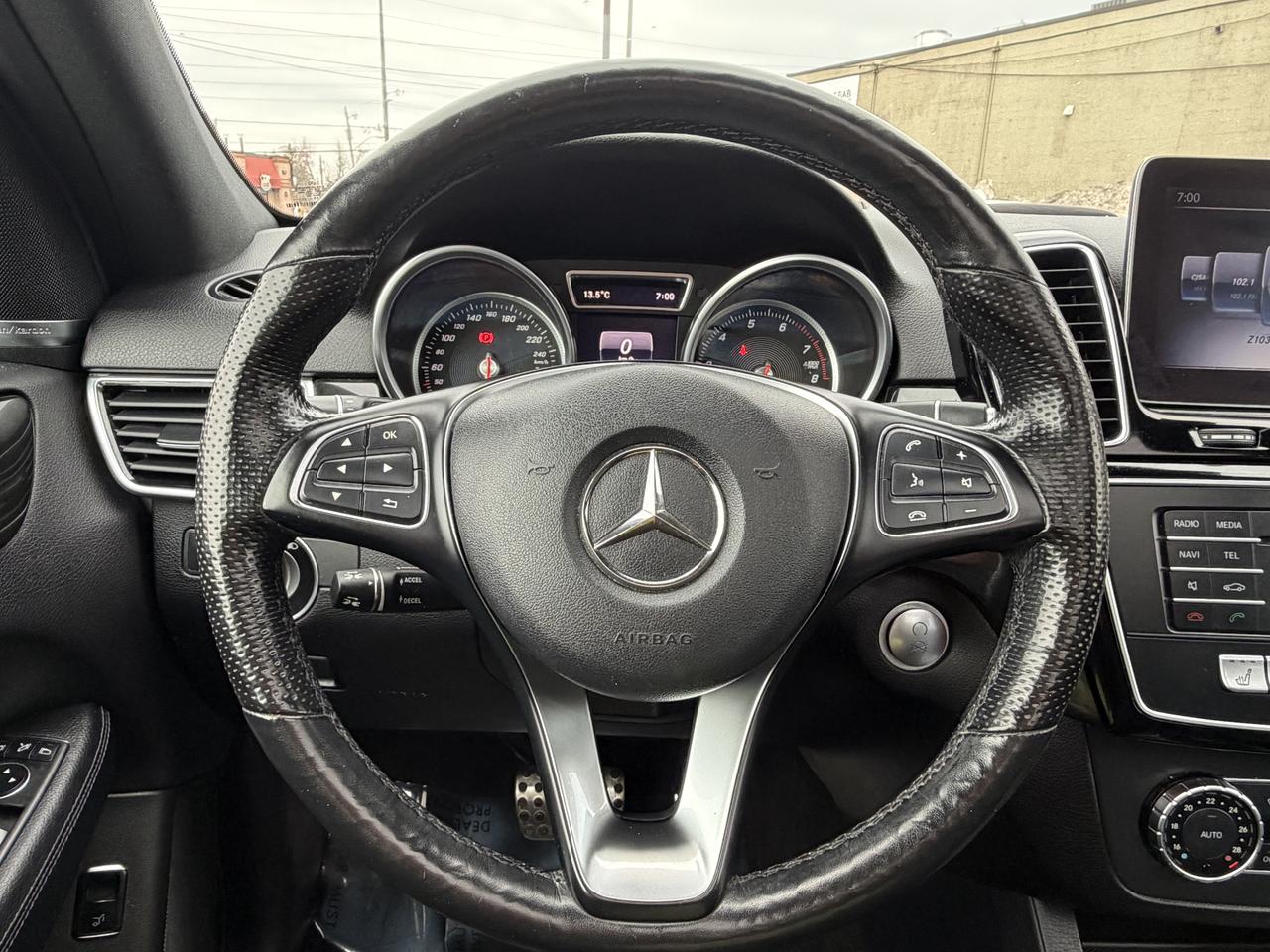 2019 Mercedes-Benz GLE GLE 400 4MATIC SUV Photo