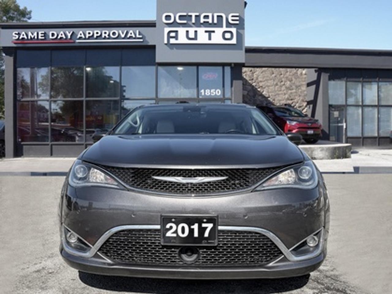 2017 Chrysler Pacifica 4DR WGN TOURING-L PLUS Photo