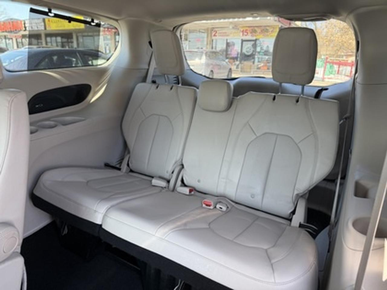 2017 Chrysler Pacifica 4DR WGN TOURING-L PLUS Photo