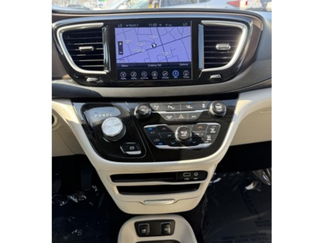 2017 Chrysler Pacifica 4DR WGN TOURING-L PLUS Photo