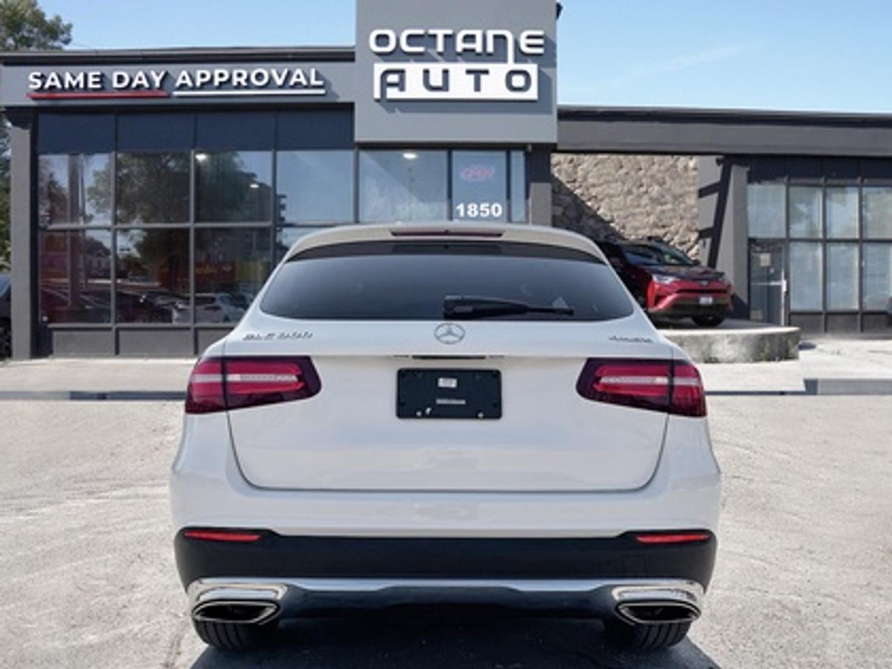 2019 Mercedes-Benz GLC GLC 300 4MATIC SUV Photo4