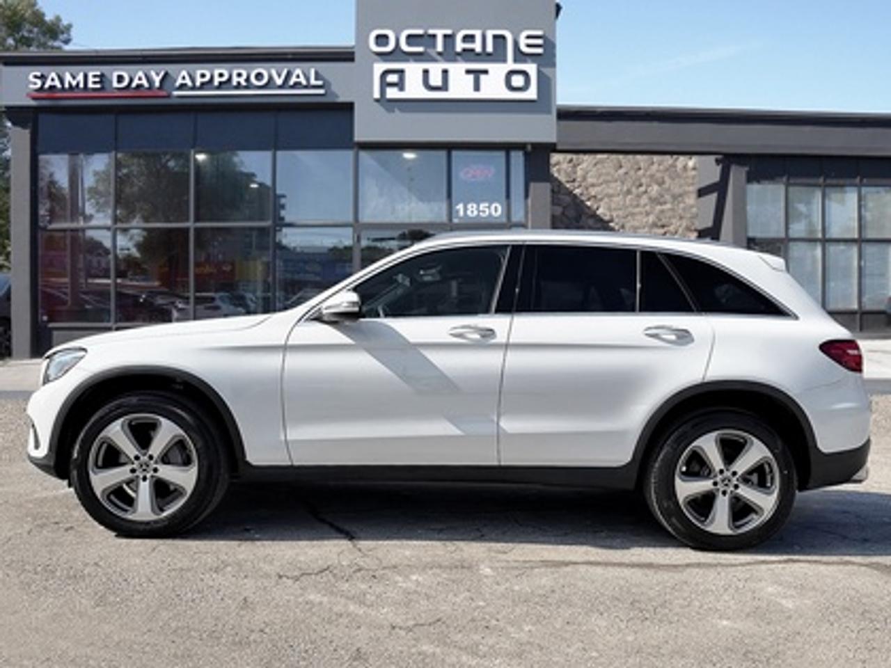 2019 Mercedes-Benz GLC GLC 300 4MATIC SUV Photo2